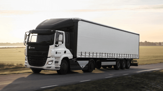 Maersk Partners with Einride to Deploy 300 Electric Trucks in the US