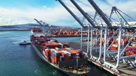 Seatrade Maritime News: Container Shipping Rakes in About $63.7B Q2 Profits With No Signs of Imminent Collapse - 1392x783