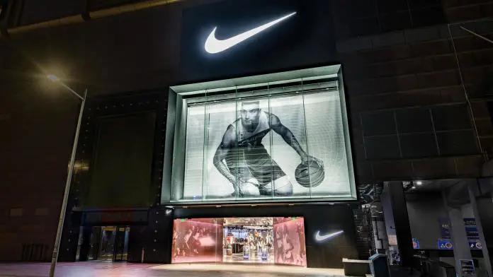 Nike: Nike Rise Retail Concept